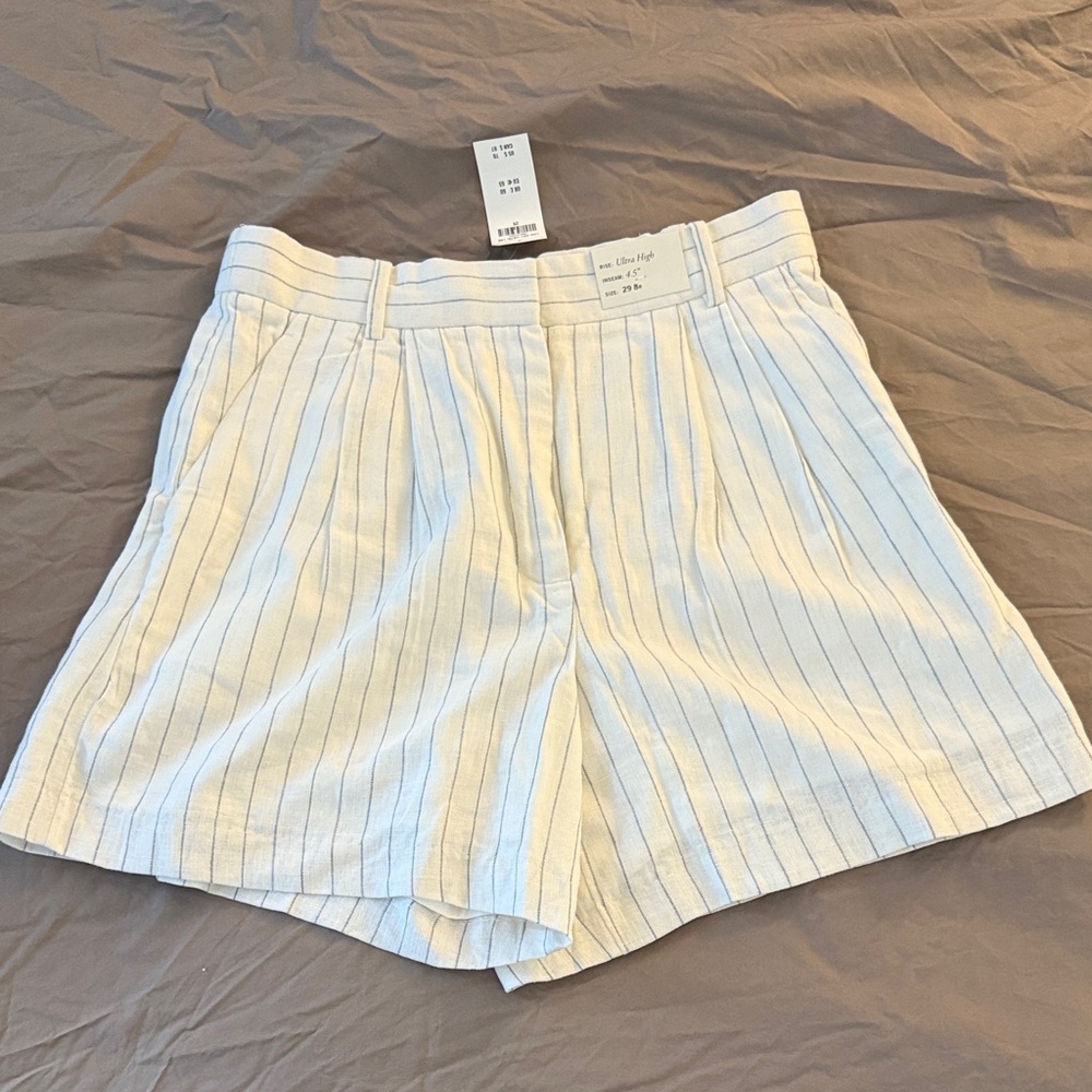 A&F Sloane Tailored Linen Blend Shorts